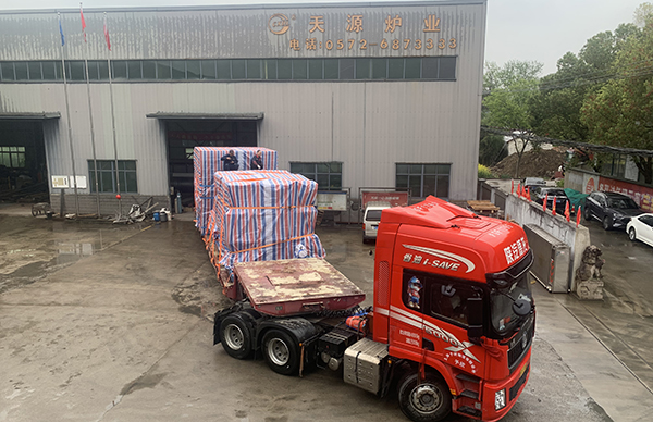 �X�Ͻ��̎���O��l؛